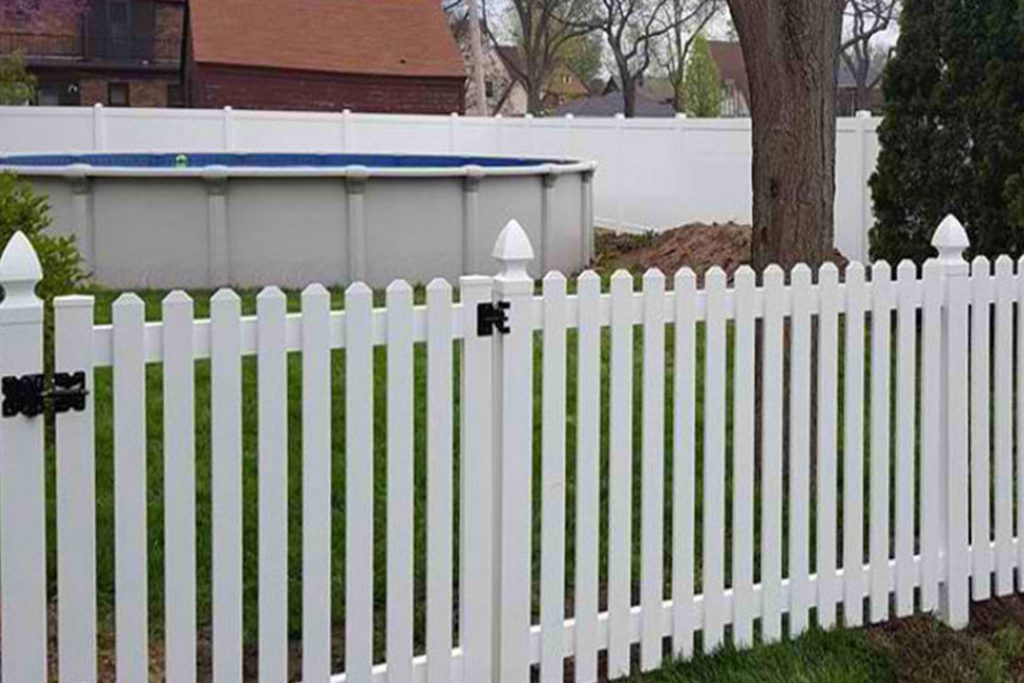 white vinyl picket fence